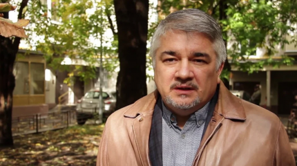 Ищенко объяснил, как Лукашенко угодил в ловушку из-за страха к Майдану Ищенко объяснил, как Лукашенко угодил в ловушку из-за страха к Майдану