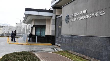 Почему на самом деле посольства бежали из Киева во Львов Почему на самом деле посольства бежали из Киева во Львов