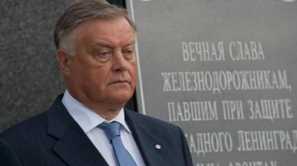Якунин: первая ласточка ветра перемен Якунин: первая ласточка ветра перемен