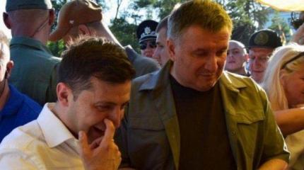 Что Зеленскому теперь делать с Аваковым? Что Зеленскому теперь делать с Аваковым?