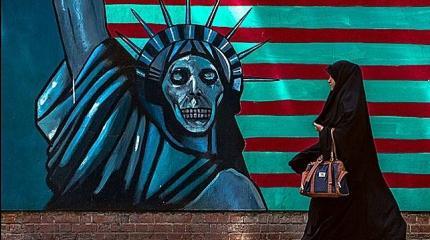 "Ястребы" США вцепились в Тегеран