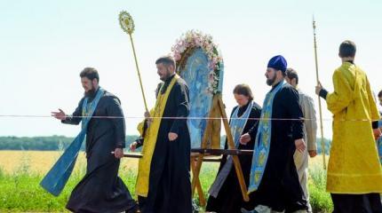 Зачем они идут?