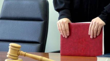 Судиться с чиновниками становится всё дороже Судиться с чиновниками становится всё дороже