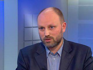 Владимир Рогов: Меркель грызет ногти, съедая себя, но продолжает убивать Германию Владимир Рогов: Меркель грызет ногти, съедая себя, но продолжает убивать Германию