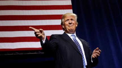 Трамп обошел Клинтон по популярности у избирателей