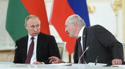 Лукашенко приехал в Москву на большой торг Лукашенко приехал в Москву на большой торг
