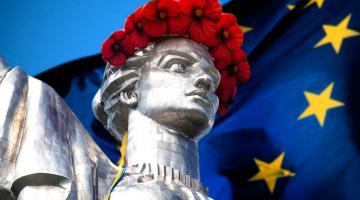 Евросоюз ставит крест на Киеве