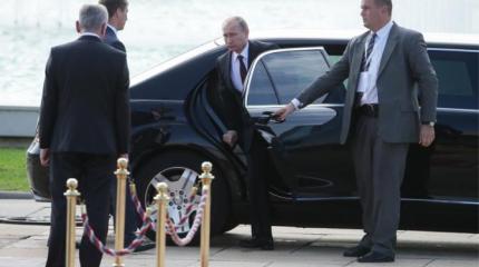 Визит Путина в Париж: Франция безопасность не гарантирует? Визит Путина в Париж: Франция безопасность не гарантирует?