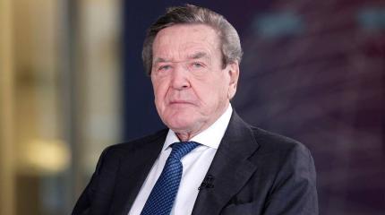 DPA: Герхарда Шрёдера лишили части привилегий экс-канцлера DPA: Герхарда Шрёдера лишили части привилегий экс-канцлера