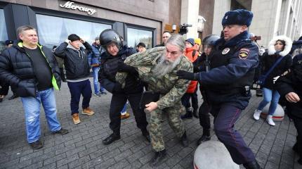 Выборы 2018: протесты растут, но Кремль спокоен. Пускай с жиру побесятся Выборы 2018: протесты растут, но Кремль спокоен. Пускай с жиру побесятся