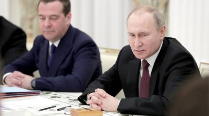 Путин объяснил, почему правительство Медведева не выполнило все задачи