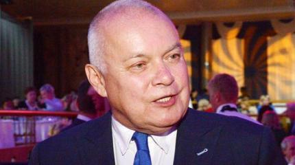 Скандал к 9 мая: Киселев предложил ставить памятники поклоннику Гитлера Скандал к 9 мая: Киселев предложил ставить памятники поклоннику Гитлера