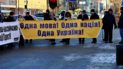 О «коренных» и «некоренных» народах: Киев козыряет «неприкрытым нацизмом» О «коренных» и «некоренных» народах: Киев козыряет «неприкрытым нацизмом»