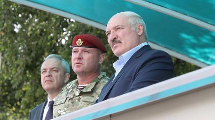 Лукашенко сам загнал себя в клещи между Россией и Западом Лукашенко сам загнал себя в клещи между Россией и Западом