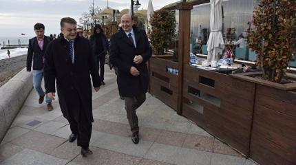 Европейские парламентарии хотят вернуться в Крым летом Европейские парламентарии хотят вернуться в Крым летом