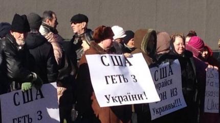 В Киеве напали на американского дипломата В Киеве напали на американского дипломата