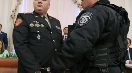 Спектакль для кредиторов Спектакль для кредиторов