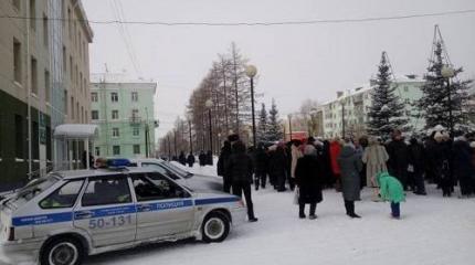 «Мы – не каратели!» Полиция в Серове отказалась разгонять мирный митинг «Мы – не каратели!» Полиция в Серове отказалась разгонять мирный митинг