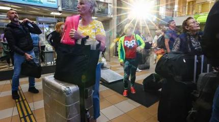 «Украинский исход» идет по двум направлениям. Кто и почему выбирает Россию?