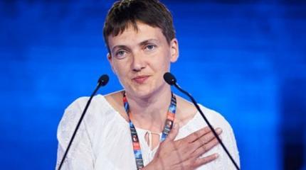Савченко пытается сбросить "удавку" своих критиков Савченко пытается сбросить "удавку" своих критиков