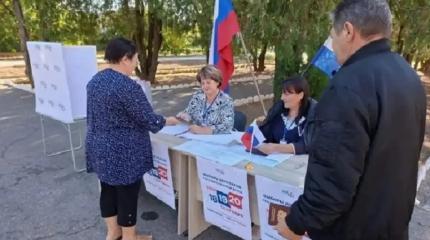 Запорожье: несмотря на провокации Украины, люди голосуют