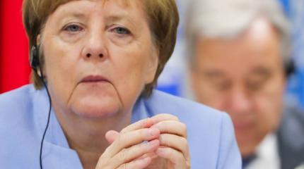 Меркель опасалась выхода Греции из еврозоны Меркель опасалась выхода Греции из еврозоны