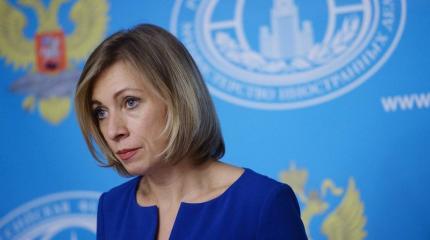 Захарова сравнила Порошенко с коммивояжером Захарова сравнила Порошенко с коммивояжером