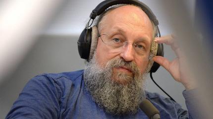 Вассерман: Порошенко начнет раскручивать военную истерию Вассерман: Порошенко начнет раскручивать военную истерию