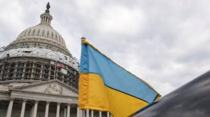 Запад увидел: Украина - змея, пожирающая свой хвост Запад увидел: Украина - змея, пожирающая свой хвост
