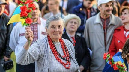 Старики - не люди: На Украине хотят запретить пенсионерам голосовать Старики - не люди: На Украине хотят запретить пенсионерам голосовать