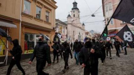 Карпатская сечь и Петлюра: на Украине из предателей делают героев