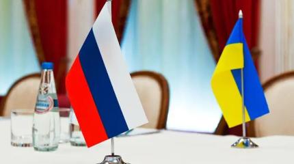 Bloomberg: Россия помыкает НАТО, ловко дергая ниточки переговоров