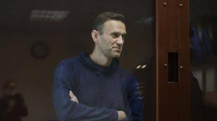 Кто же передает статьи Навального из колонии на "Эхо Москвы"? Кто же передает статьи Навального из колонии на "Эхо Москвы"?