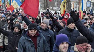 Протестующие в Молдавии учредили Совет национального спасения