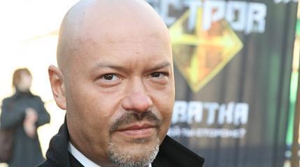 Федор Бондарчук: «Самые жестокие сцены «Притяжения» я списал с Майдана» Федор Бондарчук: «Самые жестокие сцены «Притяжения» я списал с Майдана»