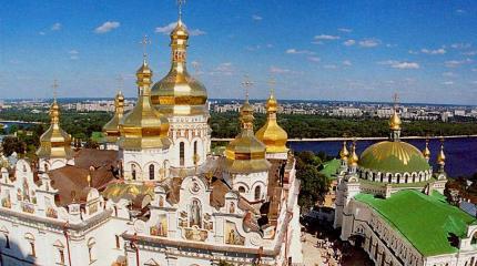 Нападут ли нацики на Лавру? Нападут ли нацики на Лавру?