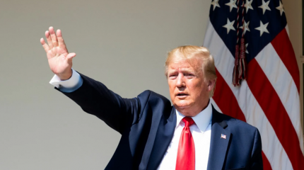 Дональд Трамп возвращается в большую политику США Дональд Трамп возвращается в большую политику США