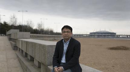 Кореец Сын Й. Ли рассказал, чем жизнь в России лучше Дубая и Абу-Дами Кореец Сын Й. Ли рассказал, чем жизнь в России лучше Дубая и Абу-Дами
