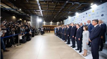 ЕС поддерживает нарушения прав человека в Крыму ЕС поддерживает нарушения прав человека в Крыму