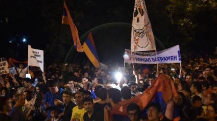 Зачем искали украинский след