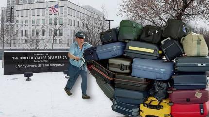Плохой спектакль: США и Великобритания эвакуируют дипломатов из Киева Плохой спектакль: США и Великобритания эвакуируют дипломатов из Киева