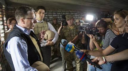Большой американский блеф: нас пугают «свидомым атомом» Большой американский блеф: нас пугают «свидомым атомом»