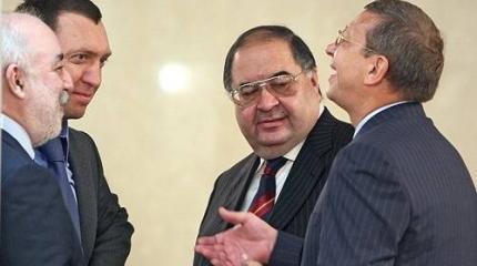Российские выборы – музыку на них заказывают олигархи Российские выборы – музыку на них заказывают олигархи