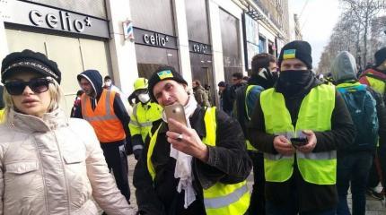 Протесты в Париже и госпереворот в Киеве: что делают украинцы во Франции Протесты в Париже и госпереворот в Киеве: что делают украинцы во Франции