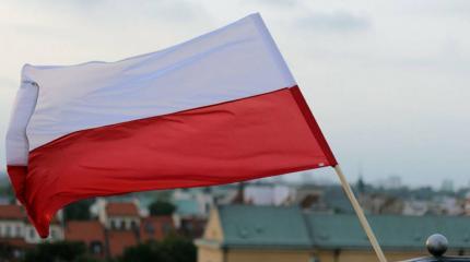 Поляки гневно отреагировали на обвинения Варшавы в адрес РФ Поляки гневно отреагировали на обвинения Варшавы в адрес РФ