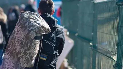 Десять украинских дивизий околачиваются в Европе под видом беженцев Десять украинских дивизий околачиваются в Европе под видом беженцев