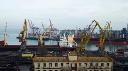 Турецкая пресса: Украина не выпускает иностранные суда из Одесского порта, используя их в качестве живого щита Турецкая пресса: Украина не выпускает иностранные суда из Одесского порта, используя их в качестве живого щита