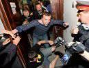 Штурм офиса движения «За права человека» Штурм офиса движения «За права человека»