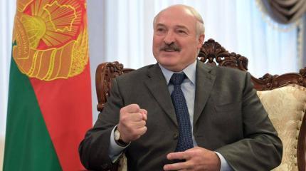 Лукашенко идет к майдану Лукашенко идет к майдану