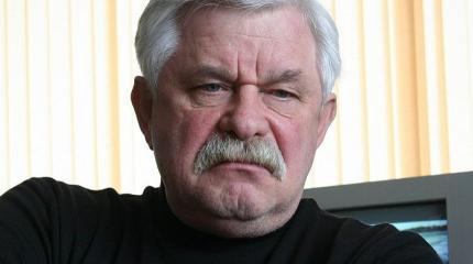Генерал Руцкой: Украина развалится, а Порошенко ждёт судьба Саддама Хусейна Генерал Руцкой: Украина развалится, а Порошенко ждёт судьба Саддама Хусейна
